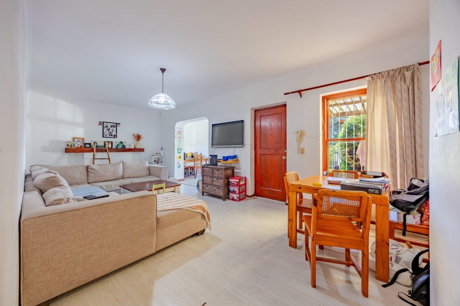 8 Bedroom Property for Sale in Lakeside Western Cape